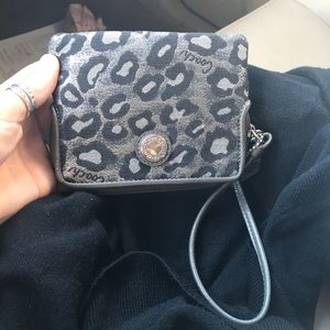💯 authentic Coach wristlet
